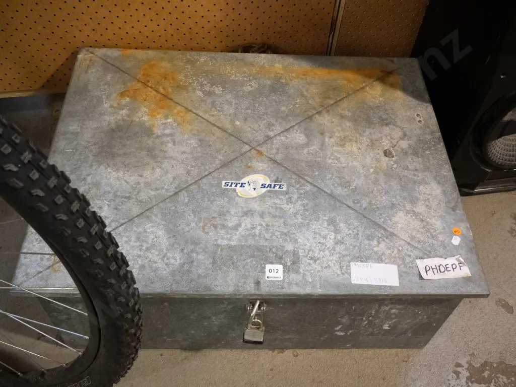 Large Metal Tool Box with Site Safe Sticker on top Image 1++