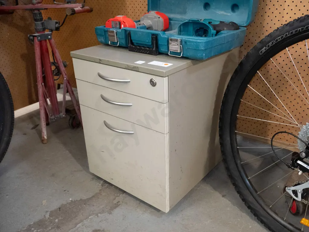 Set of Office Drawers  Image 1++