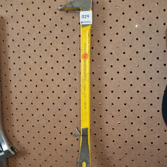 Stanley Fatmax wrecking bar