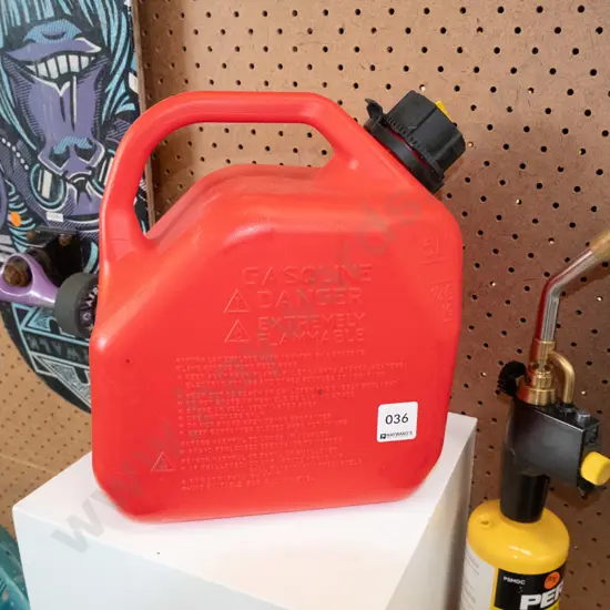 5L Red Plastic Fuel container 