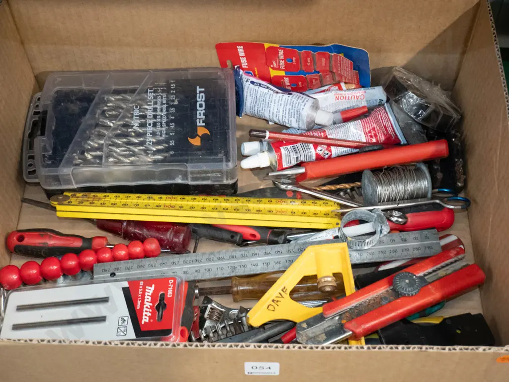 Box of assorted tools Image 1++