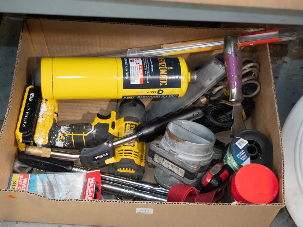 Box of assorted tools Image 1++