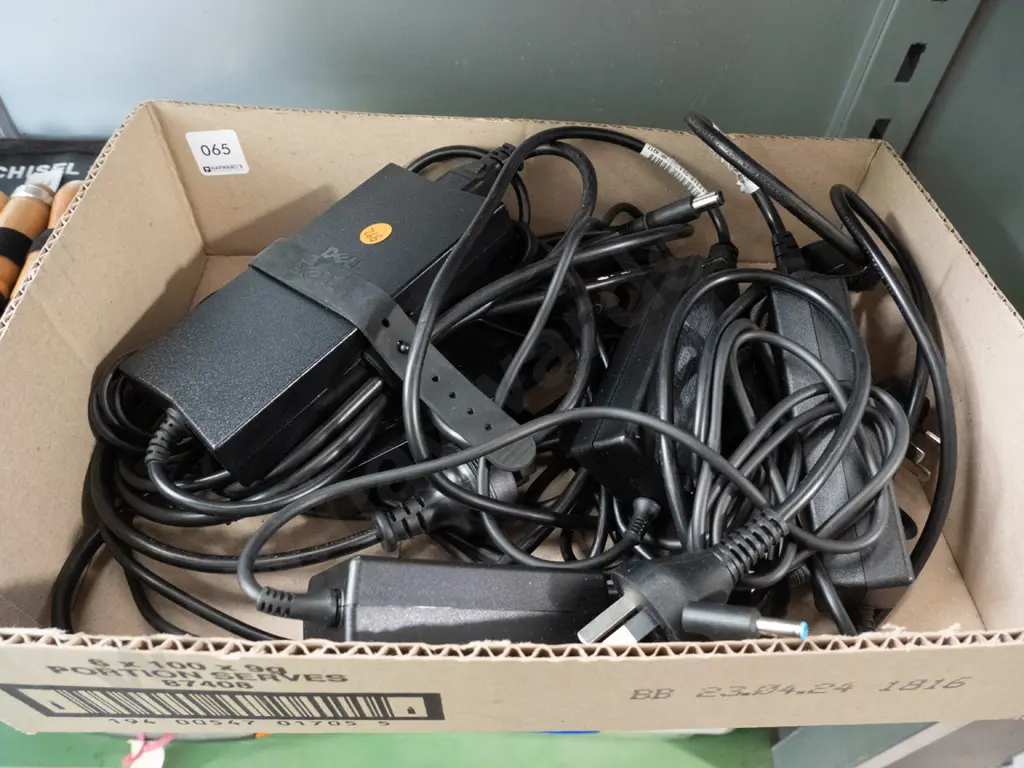 Laptop Chargers  Image 1++