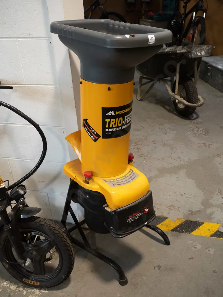 Garden chipper. Image 1++