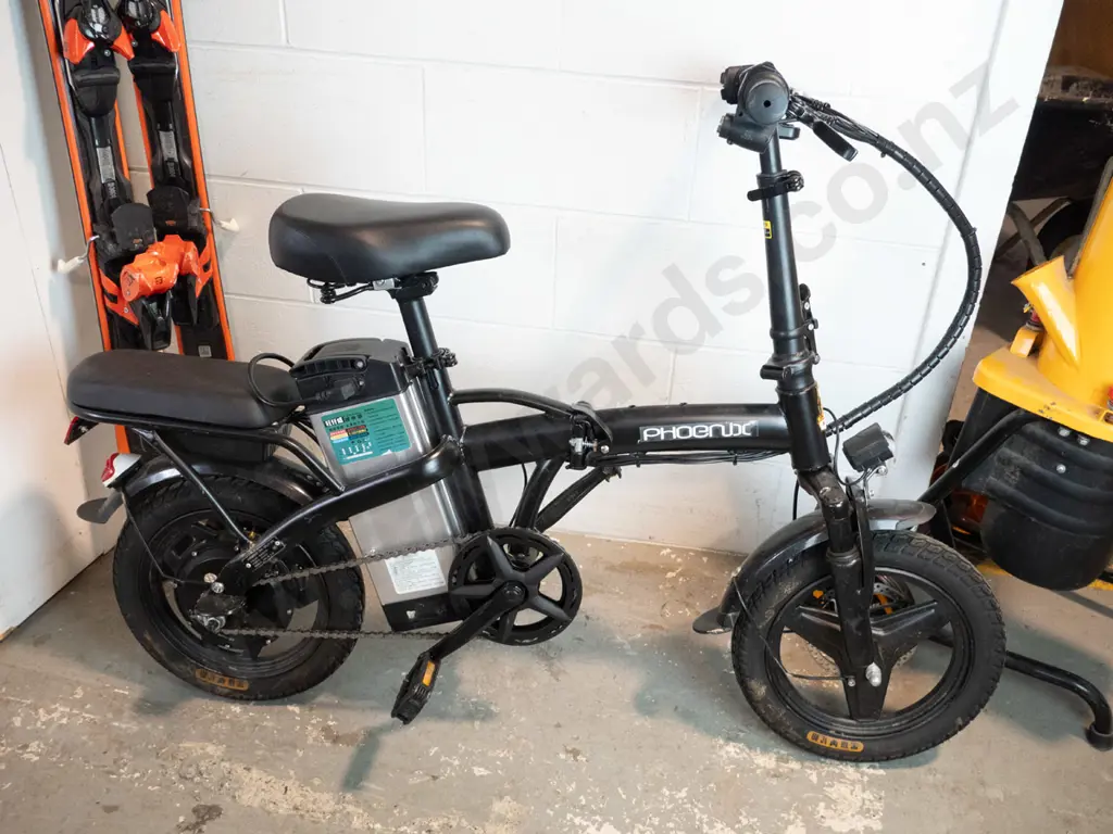 Phoenix, battery powered foldaway, commuter bike, no key or charger Image 1++