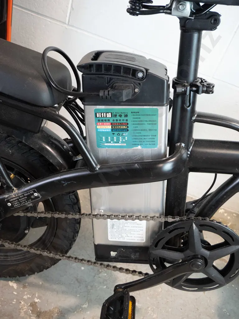 Phoenix, battery powered foldaway, commuter bike, no key or charger Image 1++