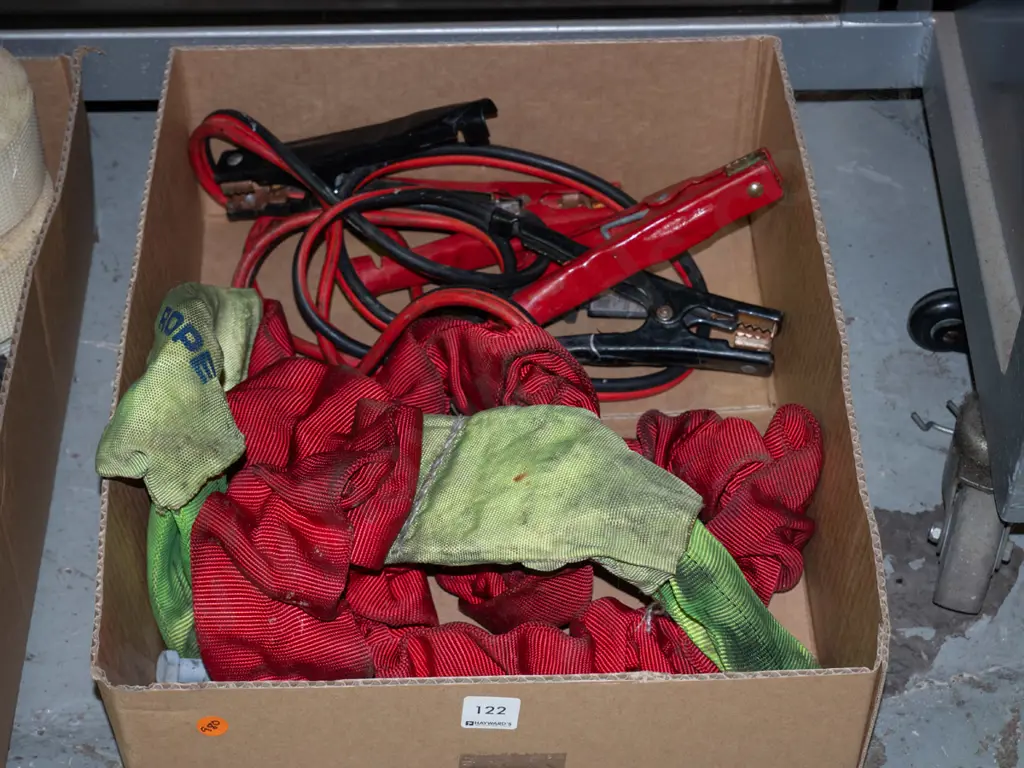 Box load strops & jumper leads. Image 1++