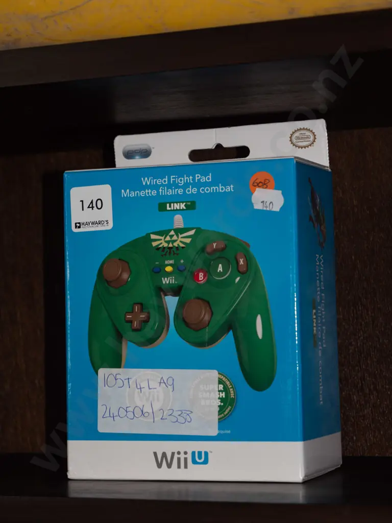 Wii wired fight pad  Image 1++