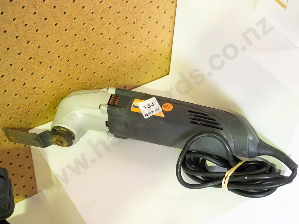 Renovator multi tool Image 1++