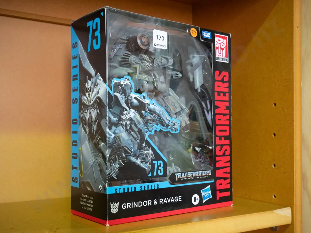 Takara Tomy Transformers Grindor & Ravage  Image 1++