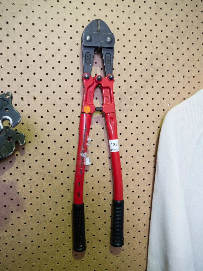 bolt cutters  Image 1++