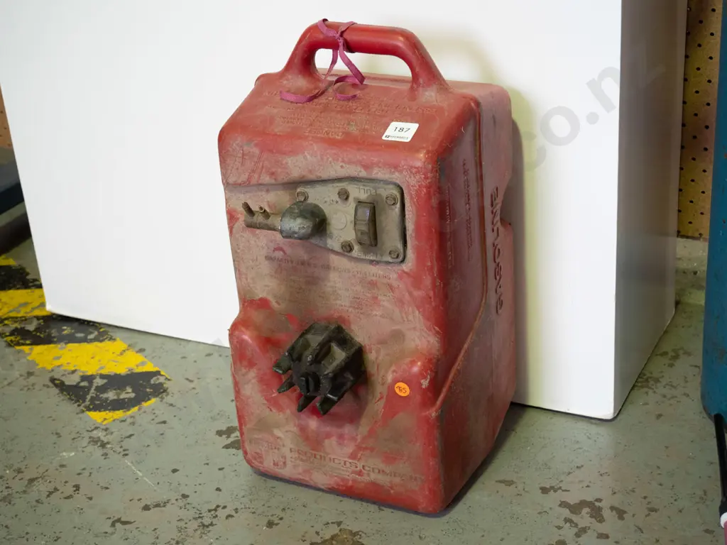10 liter plastic read boat petrol tank Image 1++