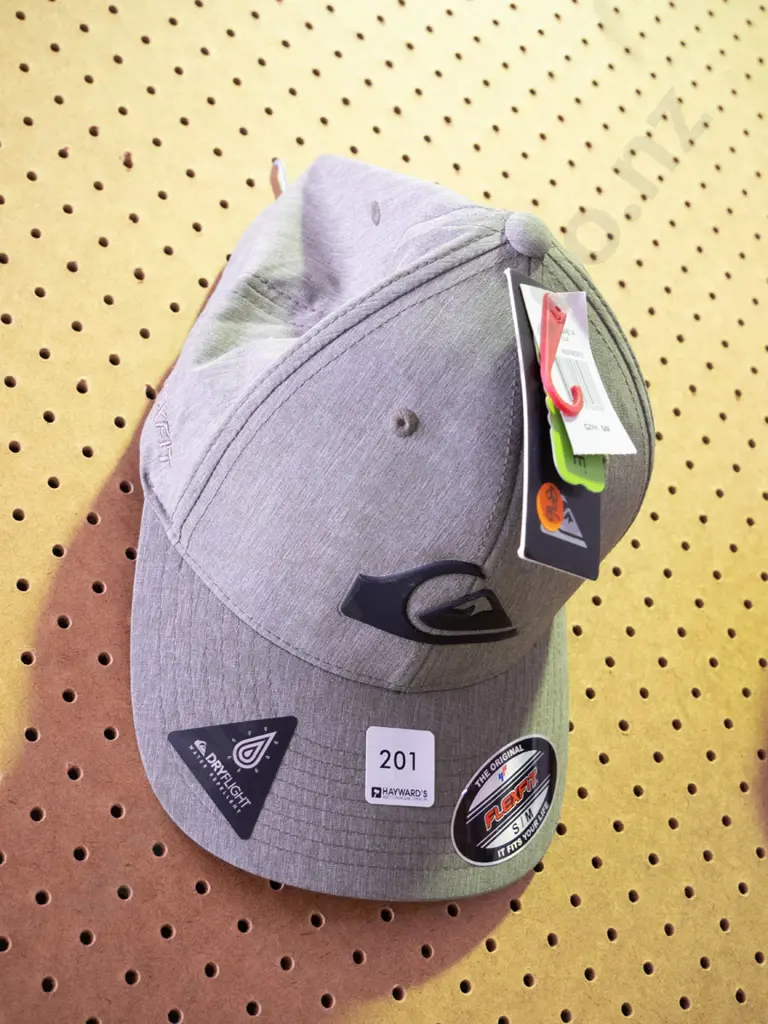 Green Quicksilver cap  Image 1++