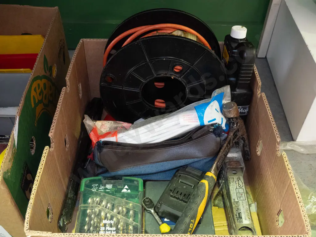 Box extension leads, drill bits, hammer etc Image 1++