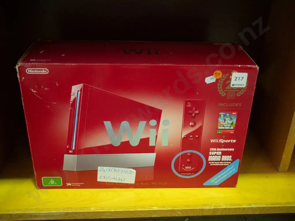 Nintendo Wii (new super marios bros) - red box  Image 1++