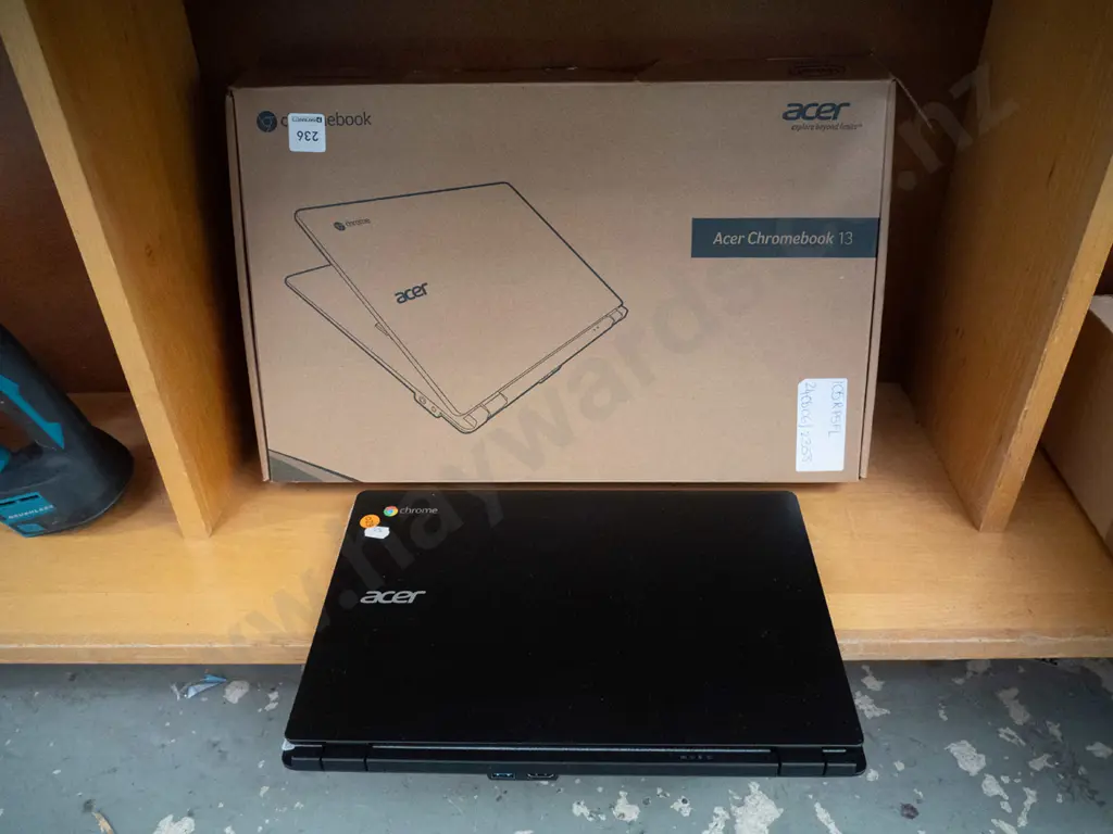 Acer Chromebook 13 - boxed  Image 1++