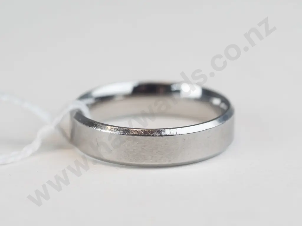 1 x silver ring Image 1++