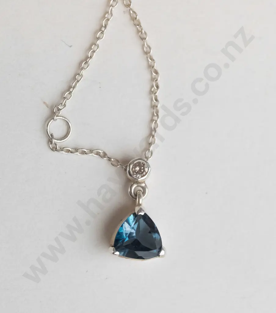 Silver chain with blue stone pendant  Image 1++