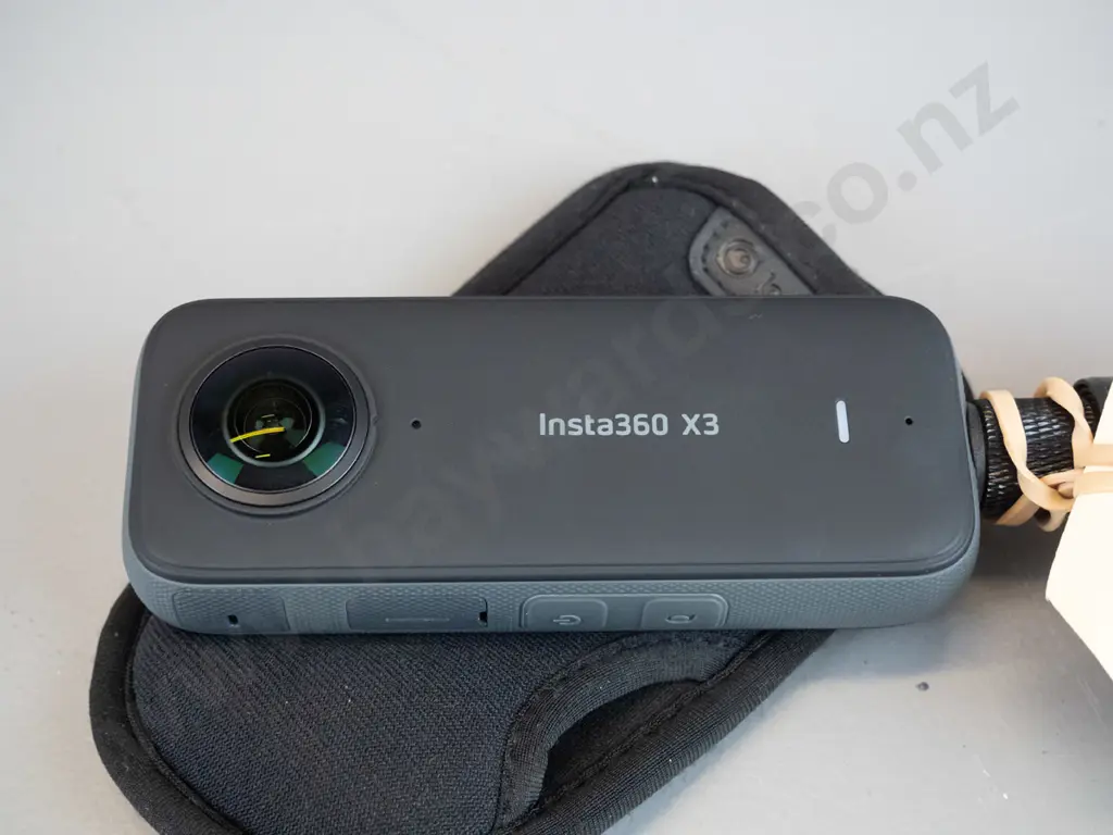 Insta360 X3 Black selfie camera stick Image 1++