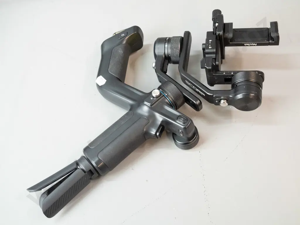 Handheld Gimbal for Camera Image 1++