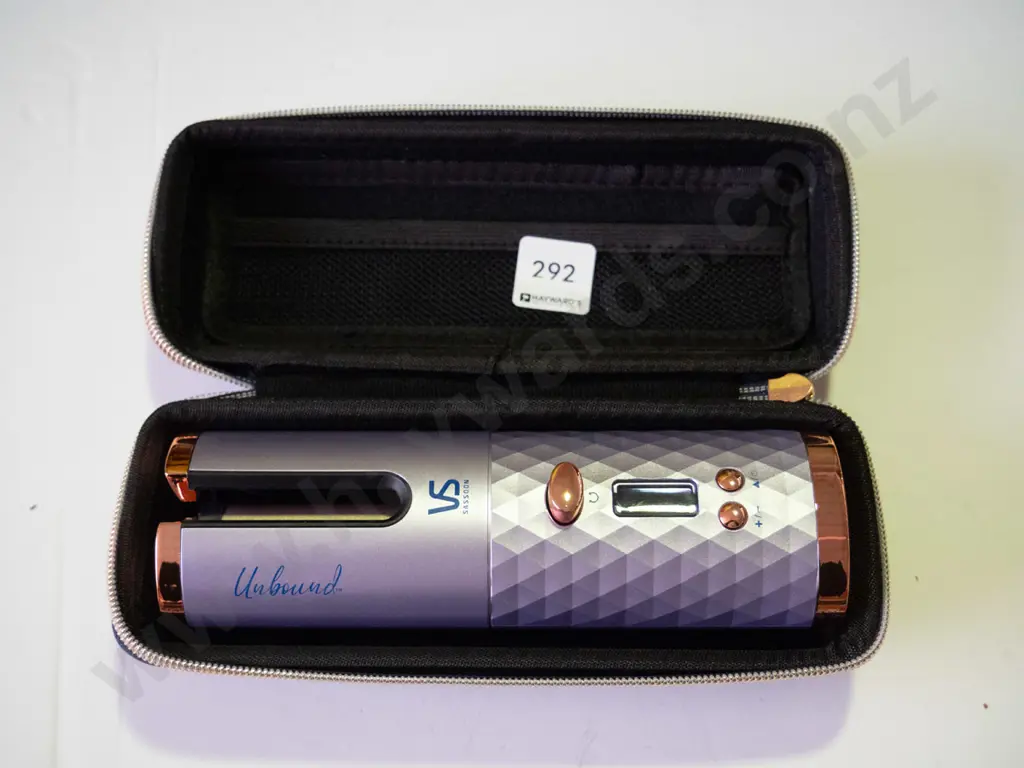 V8 SASSOON  purple hair curler  in bag  Image 1++