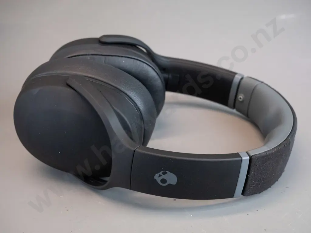 Skull Candy headphones 1 Image 1++