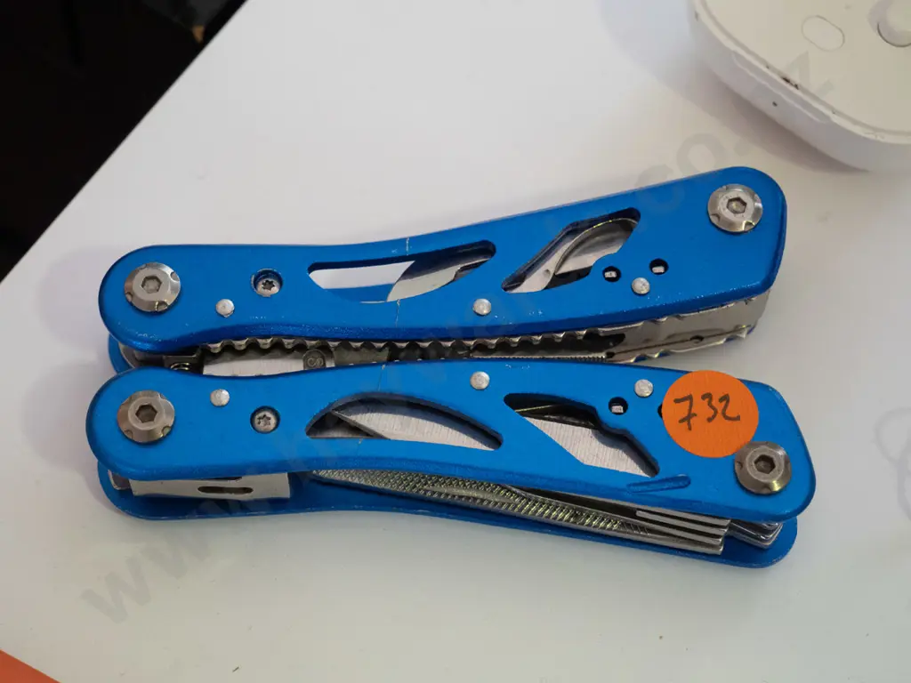 blue folding multi-tool Image 1++