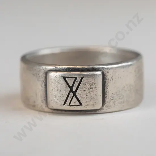 Silver ring 1
