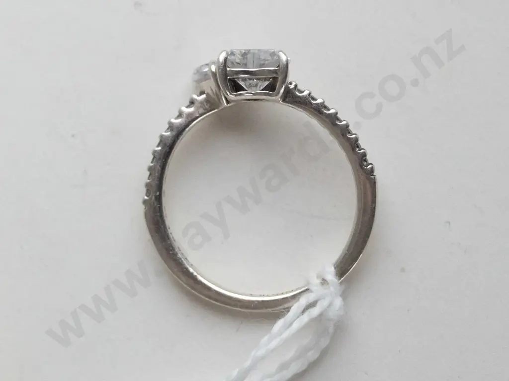 silver Pandora ring with clear stones Image 1++