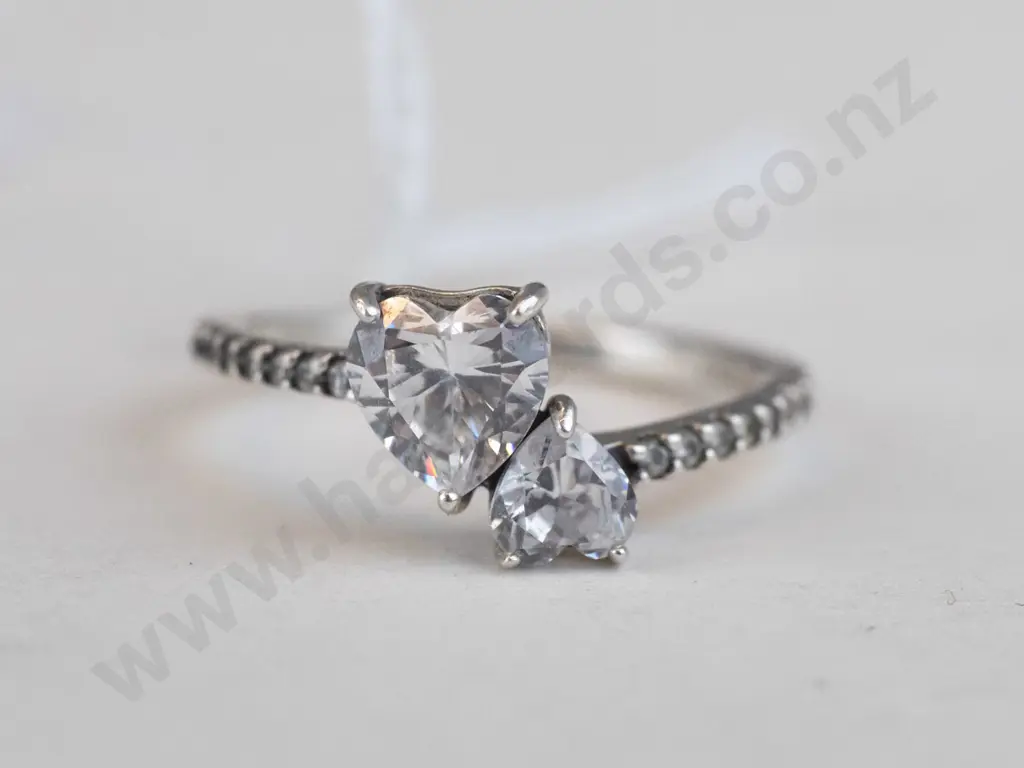 silver Pandora ring with clear stones Image 1++