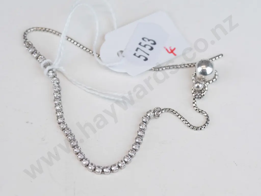 Pandora bracelet with diamantes - broken Image 1++