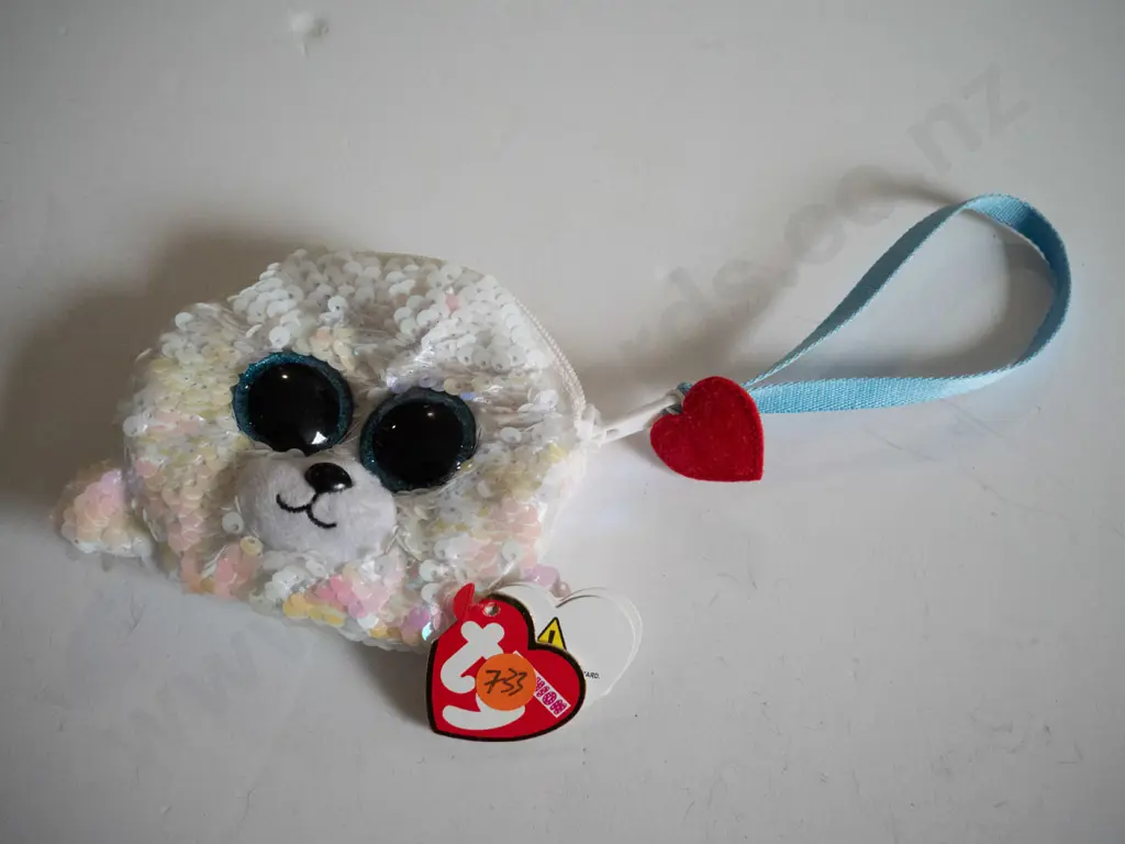 White cat purse  Image 1++
