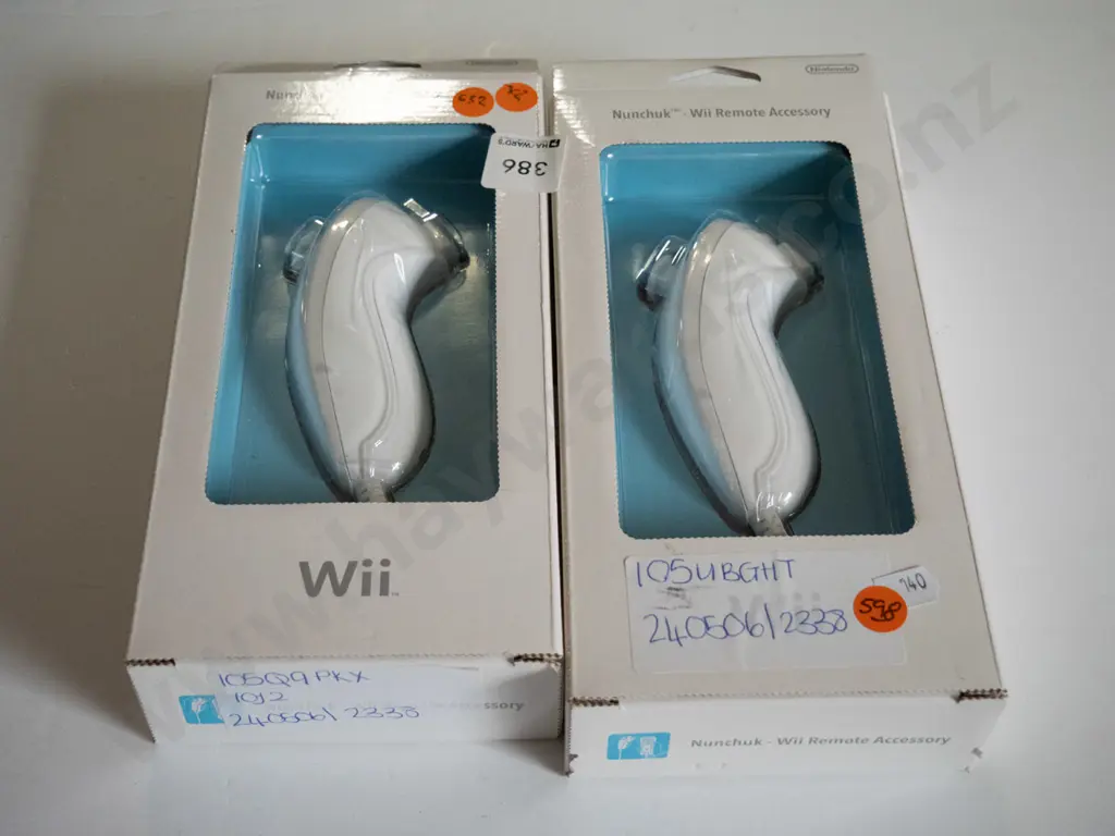 2x Nunchuck Wii remote accessories Image 1++