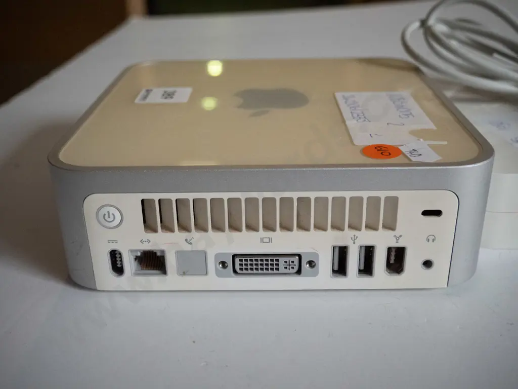 Mini Mac and cord  Image 1++