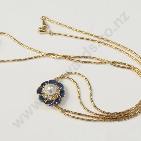 costume necklace