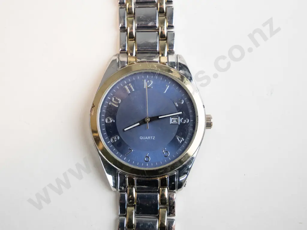 Silver mens stainless steel wrist watch  Image 1++