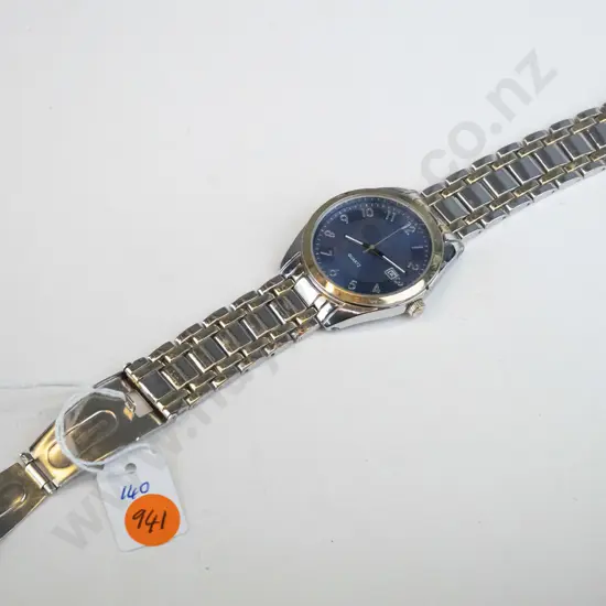 Silver mens stainless steel wrist watch 