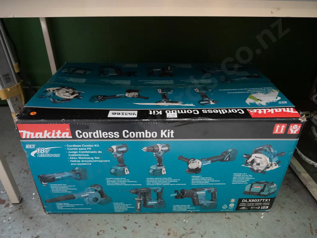 Makita Cordless Combo Kit in a box  Image 1++