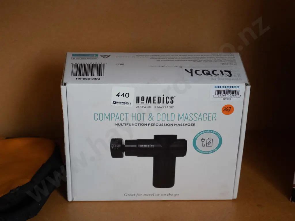 Black compact hot and cold massager  Image 1++