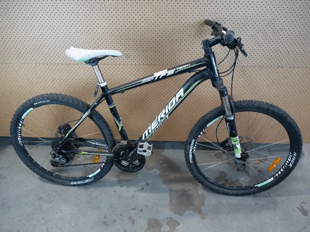 Merida Matts TFS team mountain bike - black  Image 1++