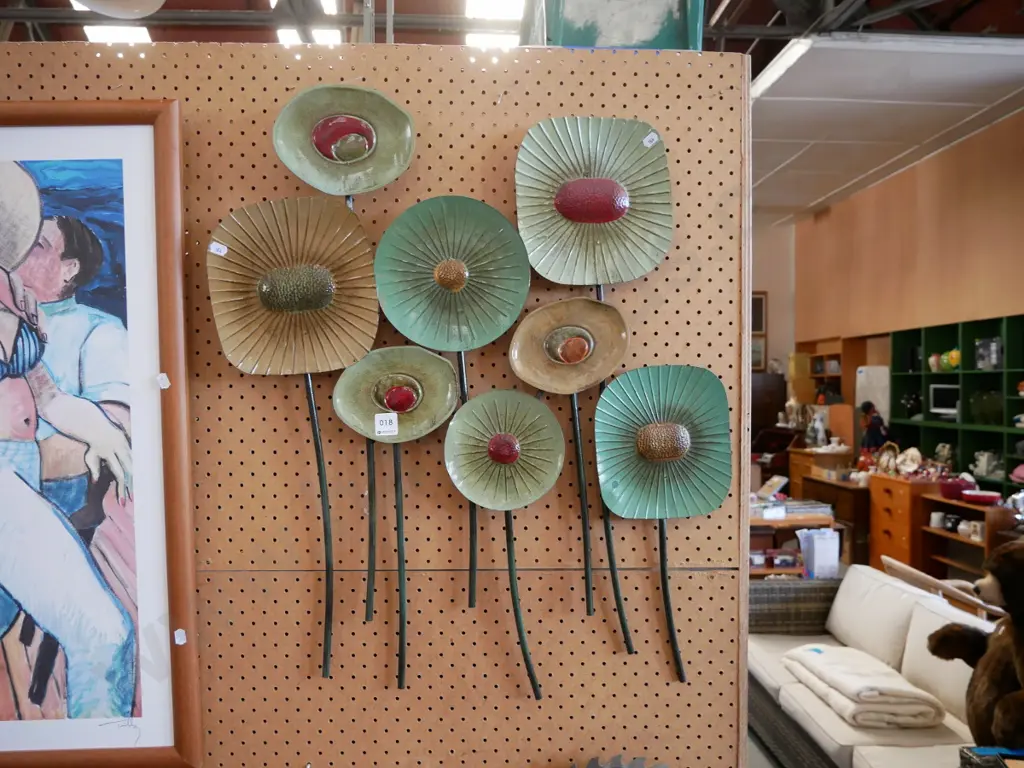 metal wall art - flowers Image 1++