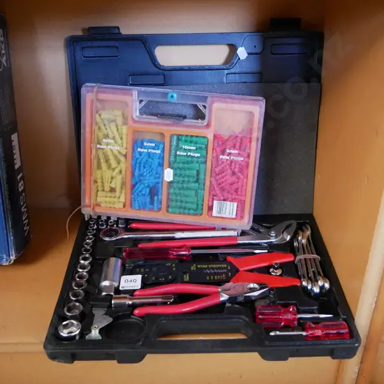 plastic cased tool set and raw plugs