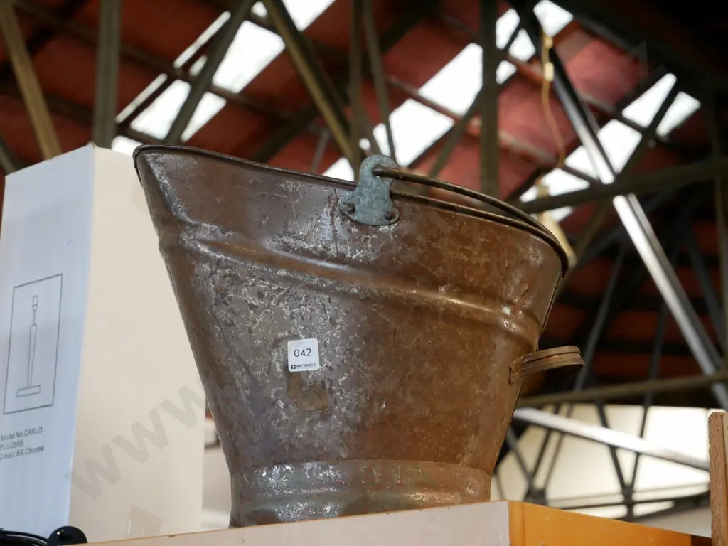 coal scuttle Image 1++