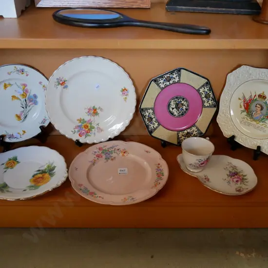 6 plates and tennis set