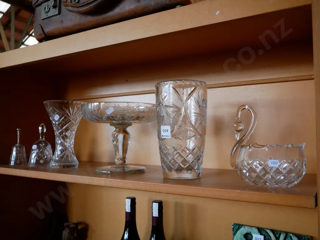 cut crystal comport, vases, swan etc Image 1++