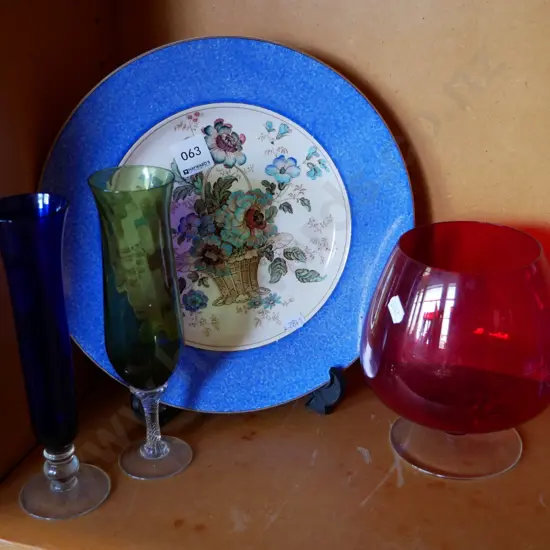 Clarice Cliff plate and 3 coloured stemmed glasses