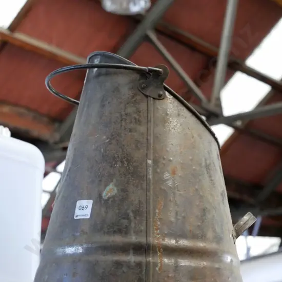coal scuttle