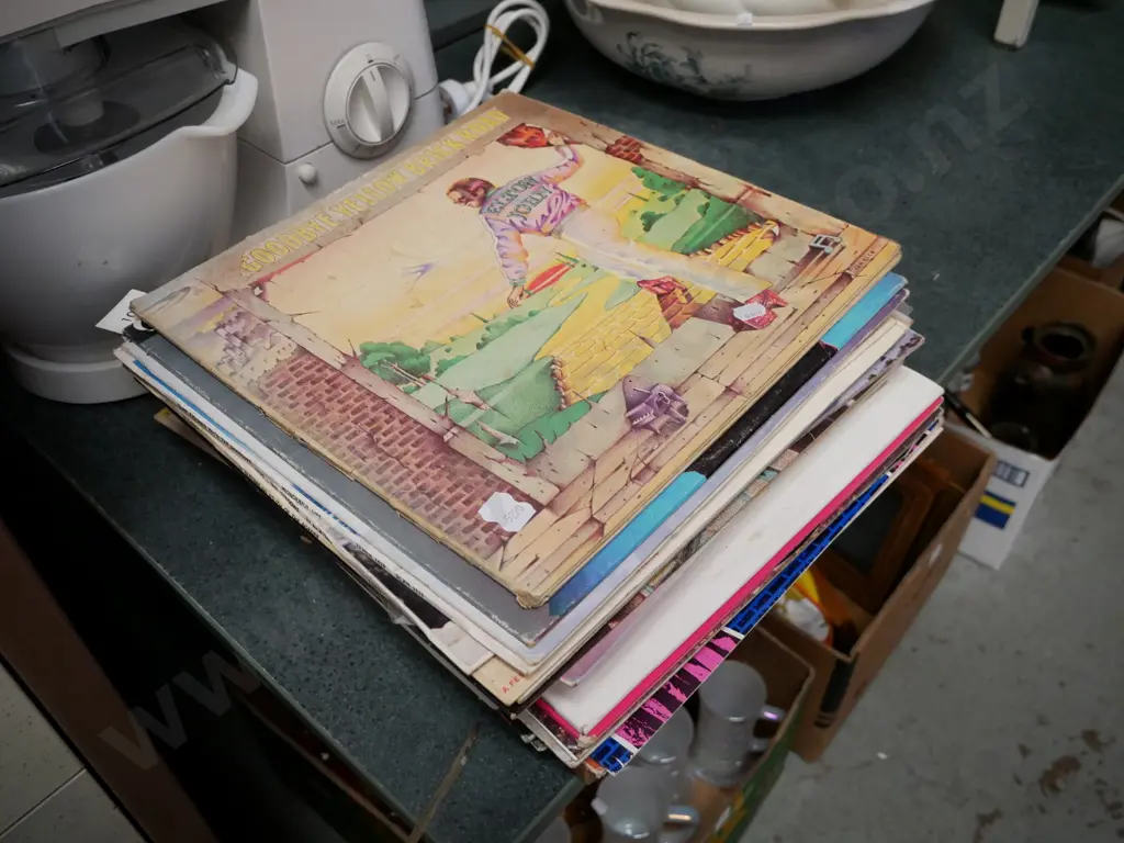 LPs, Elton John, Cliff Richard, Foreigner etc Image 1++