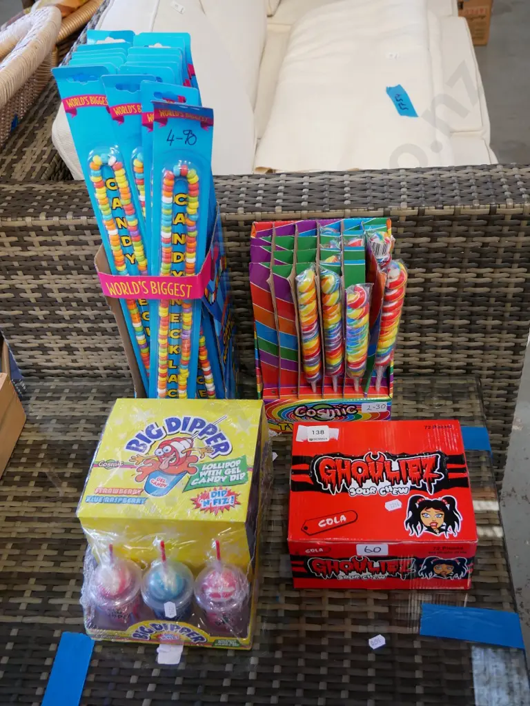 4 boxes confectionery Image 1++