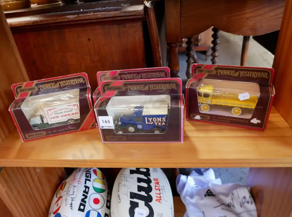 4 boxed Models of Yesteryear Image 1++